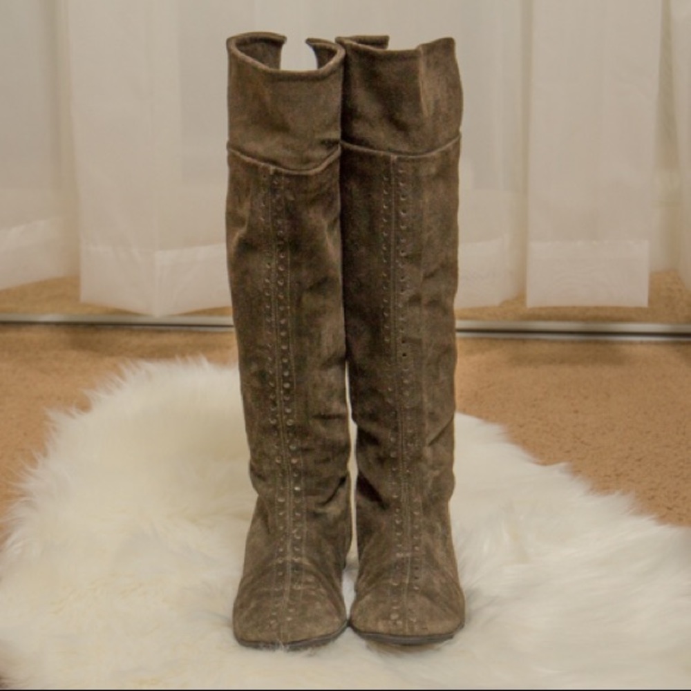 Suede knee-high boots size 6 or 36